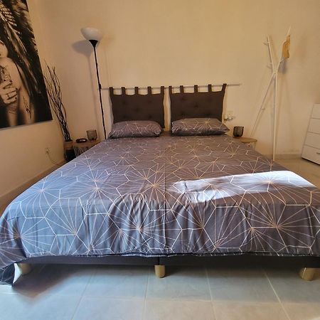 メルイユLogement Entier Et Calme 55M2 Avec Spa - Sauna Et Borne De Recharge 7Kwアパートメント エクステリア 写真